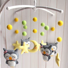 Load image into Gallery viewer, Baby Crib Holder Rattles