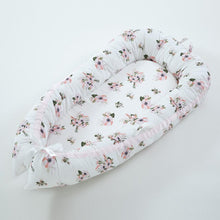 Load image into Gallery viewer, Baby Cot Travel Crib Sleeping