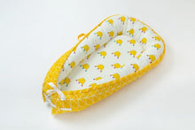 Load image into Gallery viewer, Baby Cot Travel Crib Sleeping